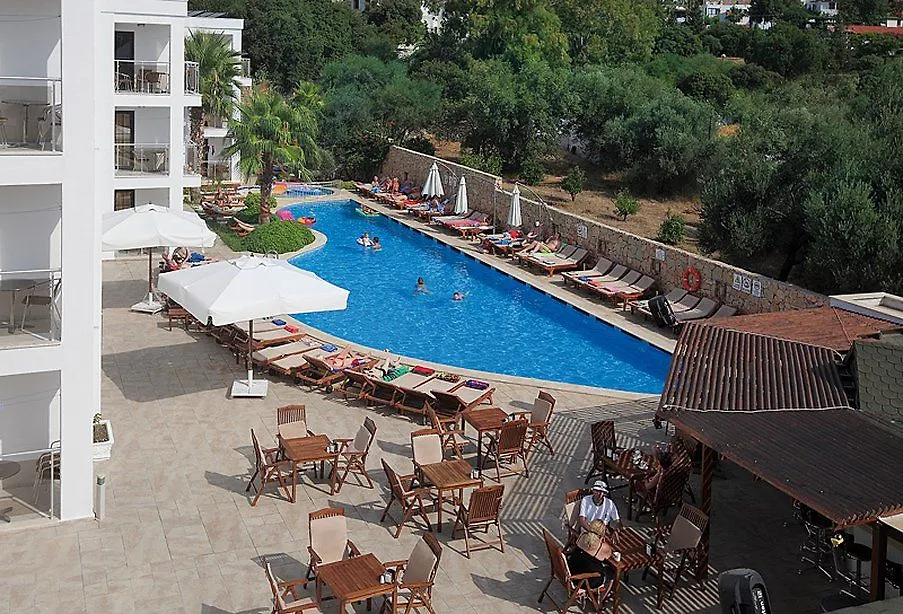 Costa Queen Suites グムベット